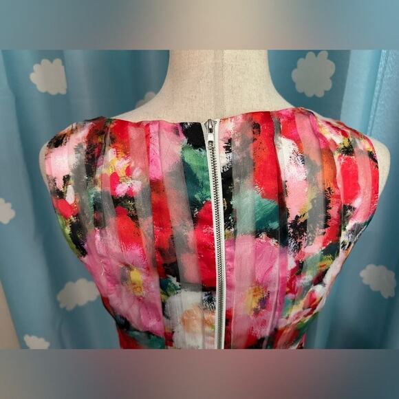 Everly translucent striped floral dress. S - Picture 5 of 7